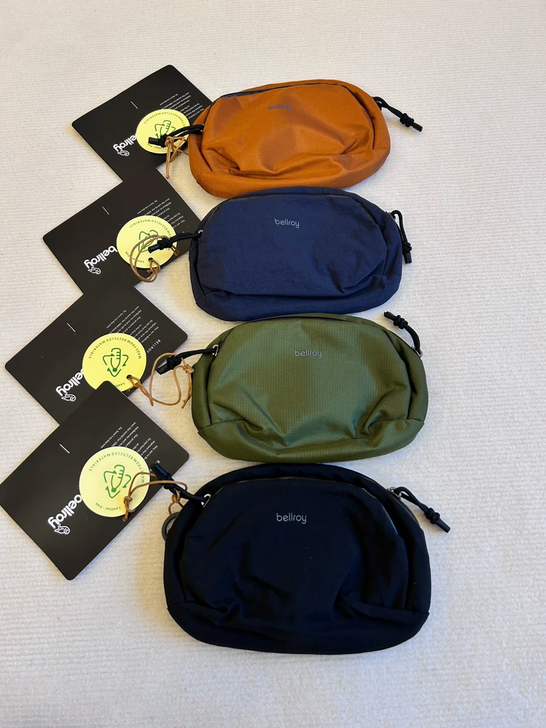Tech Accessories Travel Organizer Pouch - ベルロイ ベンチャーポーチ 1.5L テックオーガナイザー 防水 クロスボディ