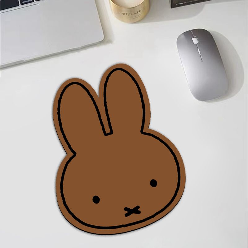 ミッフィーマウスパッド かわいい漫画デザインのテックサーフェ - Kawaii Tech Accessories のレビューと価格