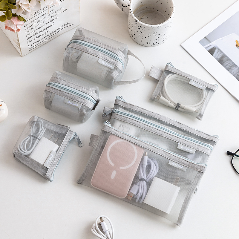 グレーのメッシュオーガナイザーバッグ – 旅行、メイクアップ - Tech Accessories Case のレビューと価格
