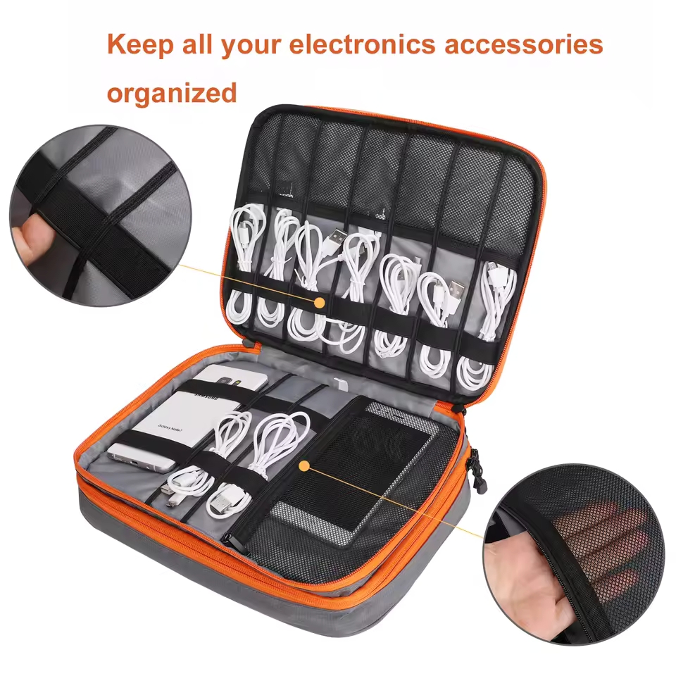 旅行用二層式デジタル収納ポーチ、充電器、USBデータケーブル - Tech Accessories Case のレビューと価格